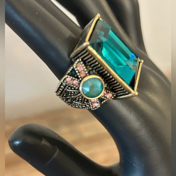 Heidi Daus Teal Blue Swarovski Crystal Ring NWOT - Picture 2 of 5